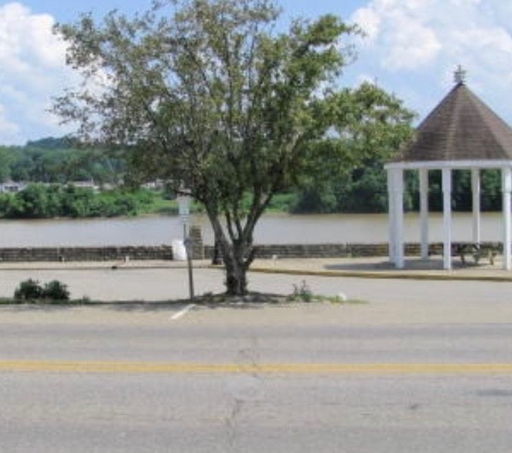 118 W Main St, Pomeroy, OH 45769